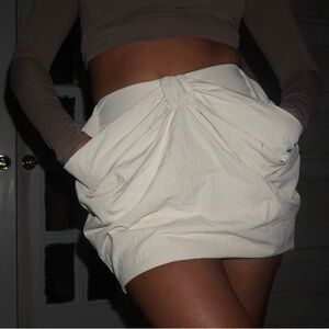 Zara Creme Avant Garde Bow Mini Skirt